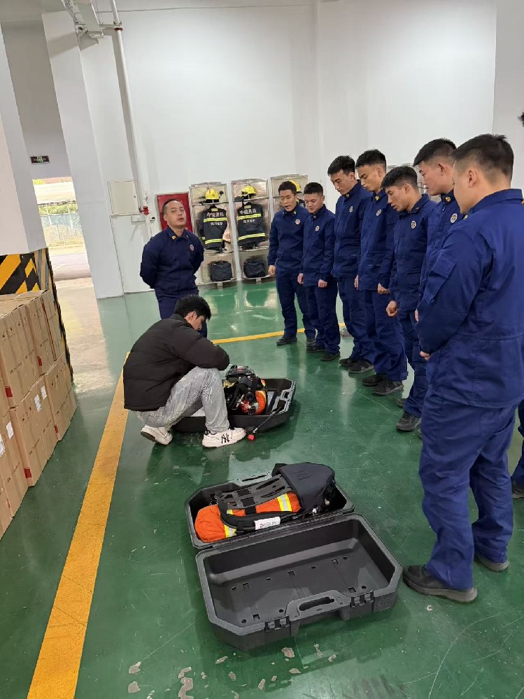 技术团队赴遂宁开展的正压式消防空气呼吸器培训顺利结束